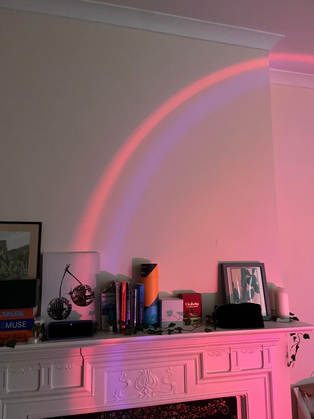 Large double room in W3 - super sunny! Main Photo