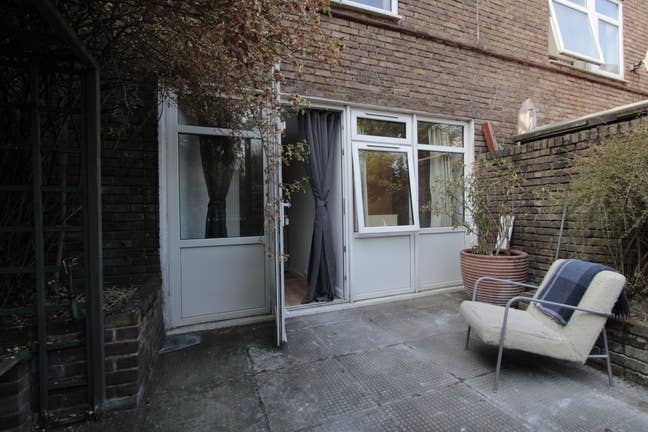 Super Deal! Large Rooms-Nice Flat+Private Garden Main Photo