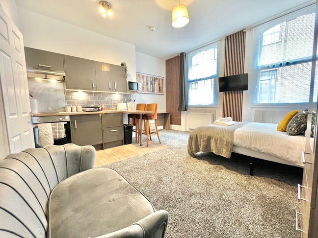 All Inclusive Studio Apartment in the CIty Centre Main Photo