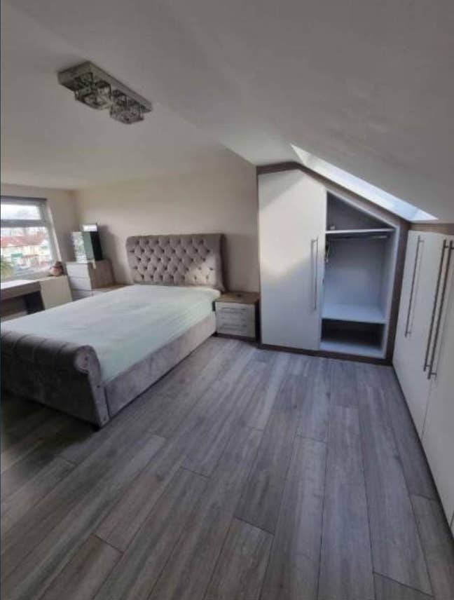 Loft room with ensuite  Main Photo