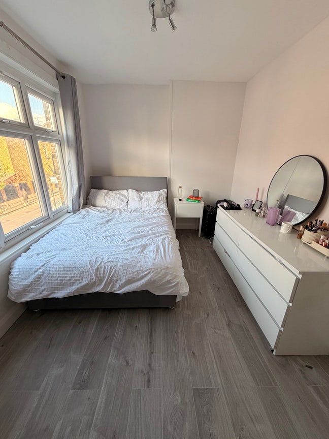Room available - Stoke Newington  Main Photo