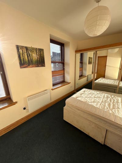 Spacious Furnished Double Room Near Glasgow Green  Main Photo
