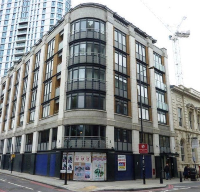Large 1 Bedroom in 2 Bed apartment near Aldgate Main Photo