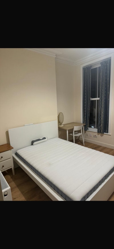 Bright Double Room All Bills Included 🌟 Main Photo