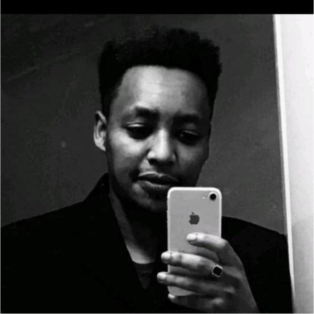 Cool with anyone no stress ✌🏾 Main Photo