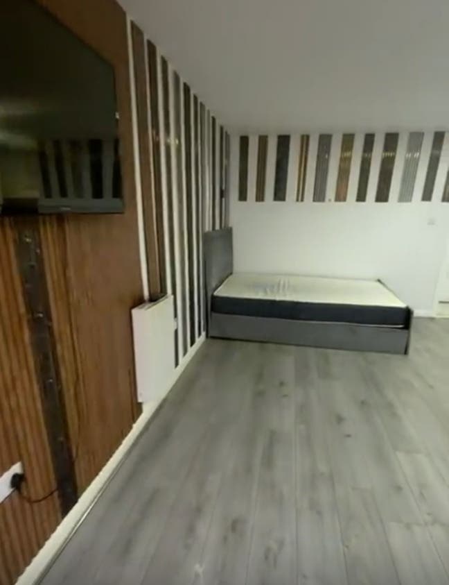 Studio Flat Available – UB6 8TQ Main Photo