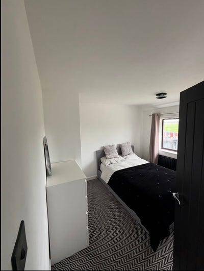 Stylish double room available  Main Photo