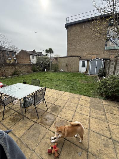 Three Rooms to Rent – Ravens Court Park, West Lond Main Photo