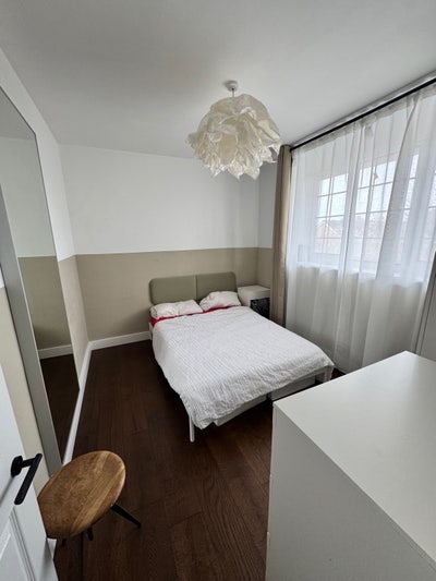 A double room in a nice flat in Wapping Main Photo