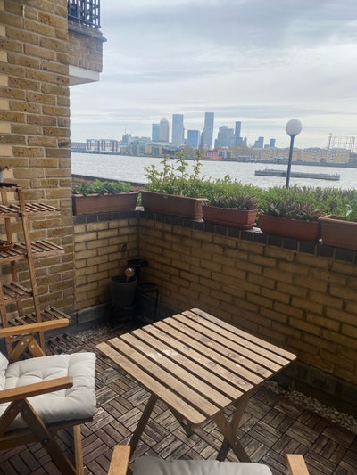 New 1bed by the Thames Main Photo