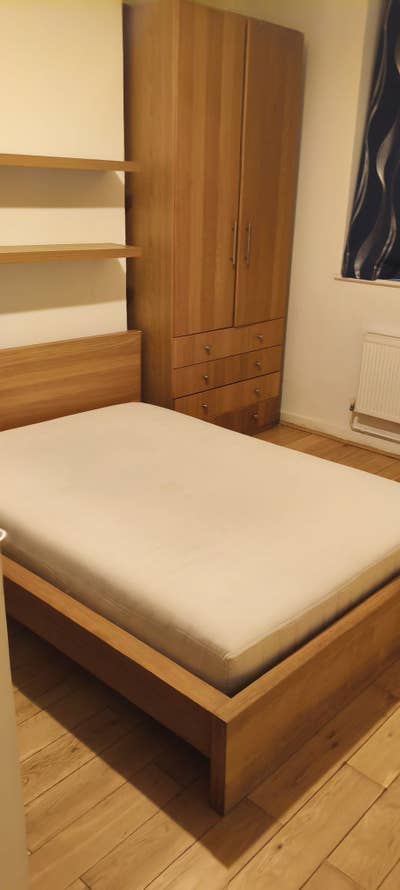 Large Double Room  Main Photo