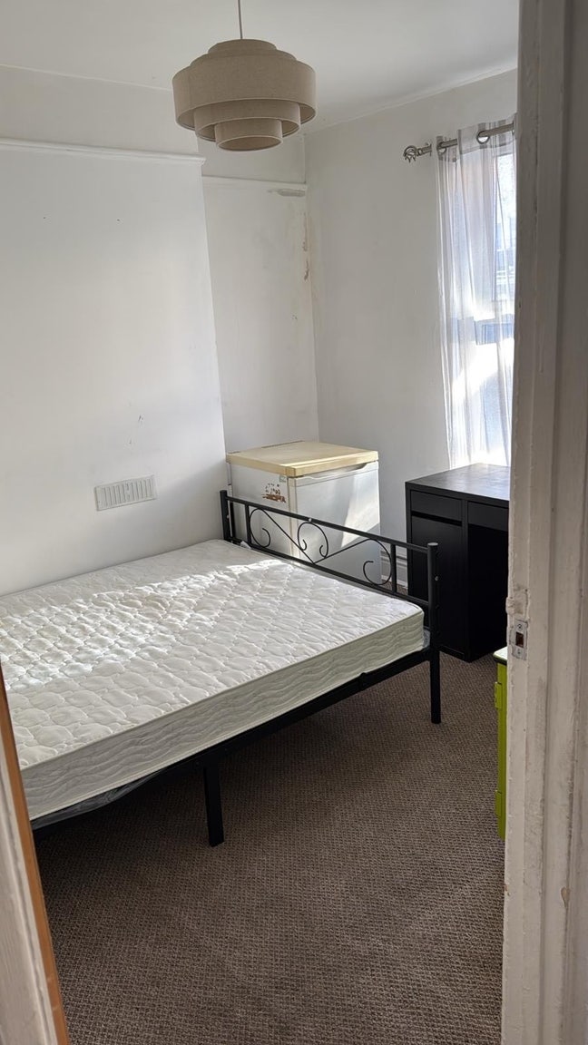 Double room for rent Main Photo