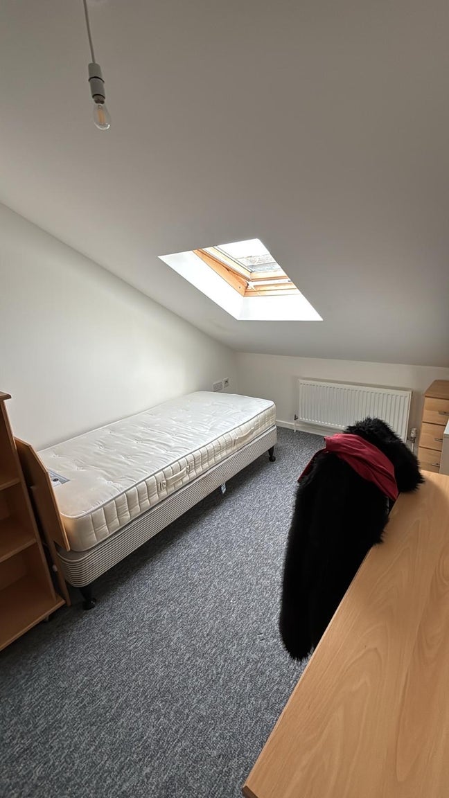 Rent a Room  Main Photo