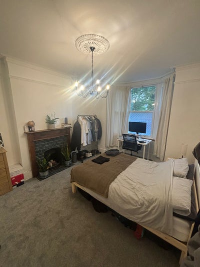  Bottom half of house for rent in Surbiton  Main Photo