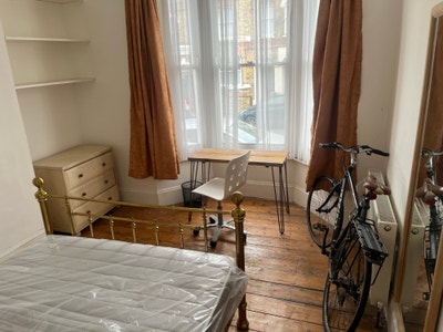 Bright Double Room, Herne Hill | Garden & Friendly Main Photo