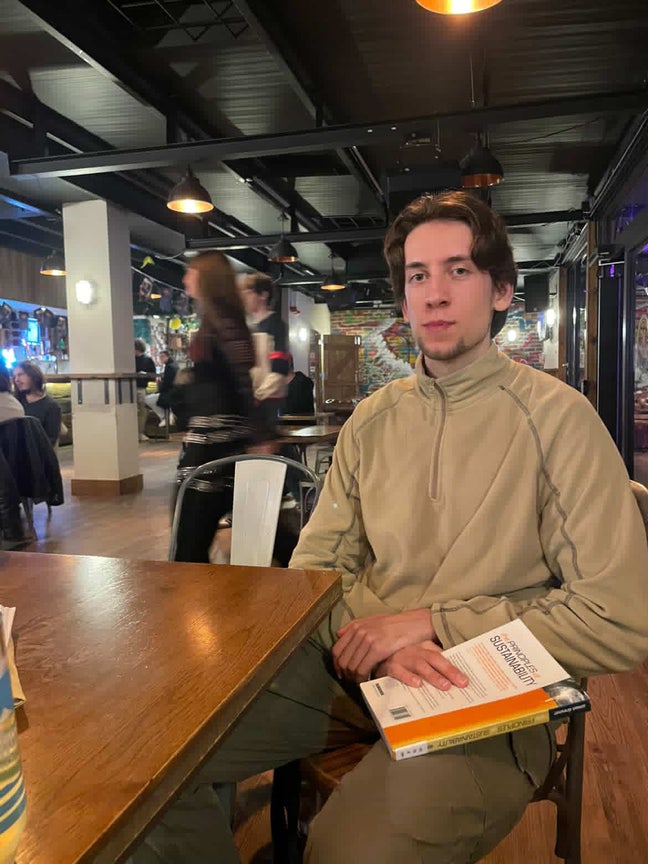 Student Male seeks a double room Main Photo