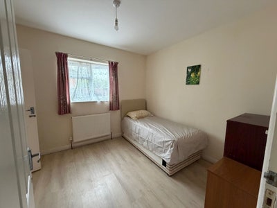 En-suite Single Room  -  Mowbray Road  Main Photo