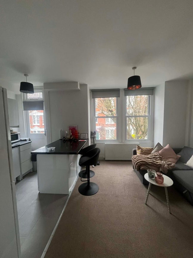 Share a London gem with me ✨(furnished 2 bed/ 1 wc Main Photo