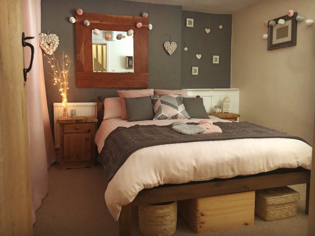 Double Room in central village location  Main Photo