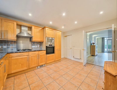 Three double bedroom flat near London Bridge Main Photo