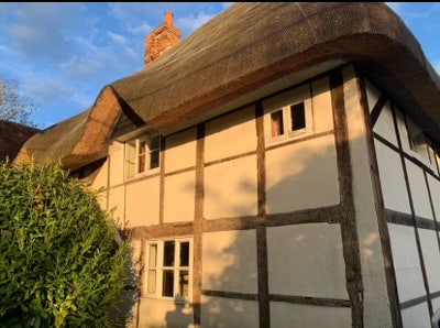 Lovely double room in clean, laid back household.  Main Photo