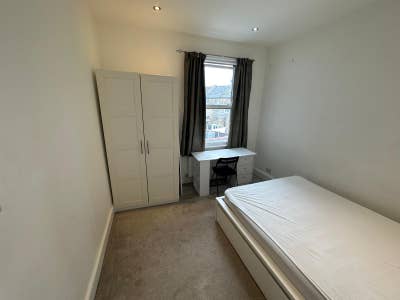 Double Room to rent Tooting  Main Photo
