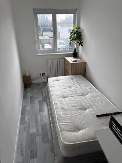 Room for rent Main Photo