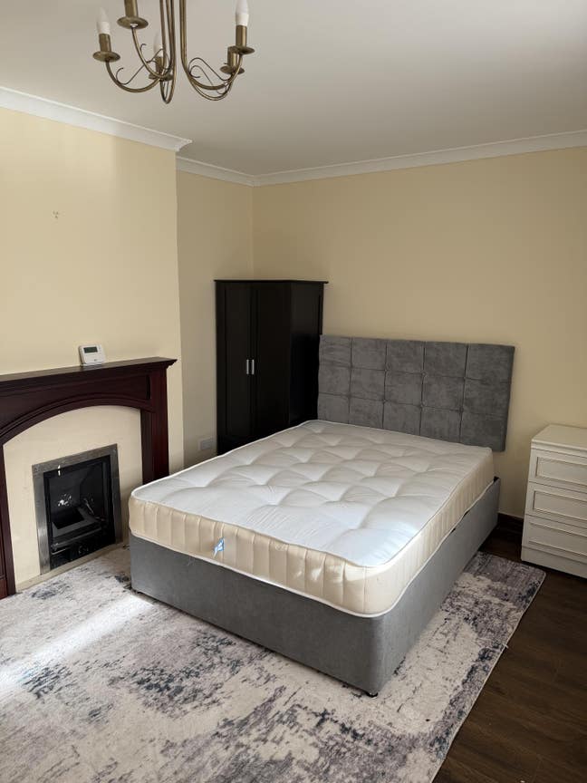 Fully Furnished Room to Let Main Photo