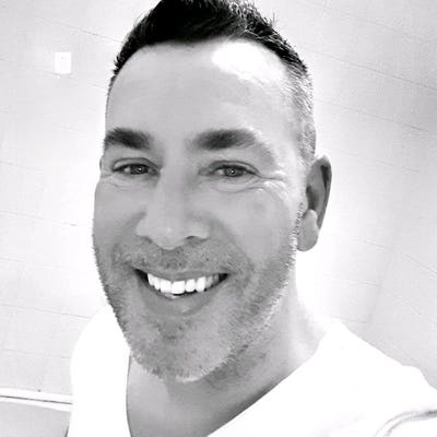 Looking for a room/preferably en-suite  Main Photo