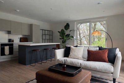 Beautiful spare-room in a brand-new flat Main Photo