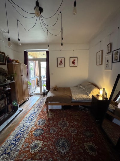 1x Double room in central Guildford 3-bed flat  Main Photo