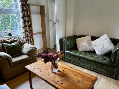 Large Double | No Deposit | Bills Inc Main Photo