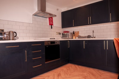 ⭐ Stunning Studio Room Available July ⭐ Main Photo