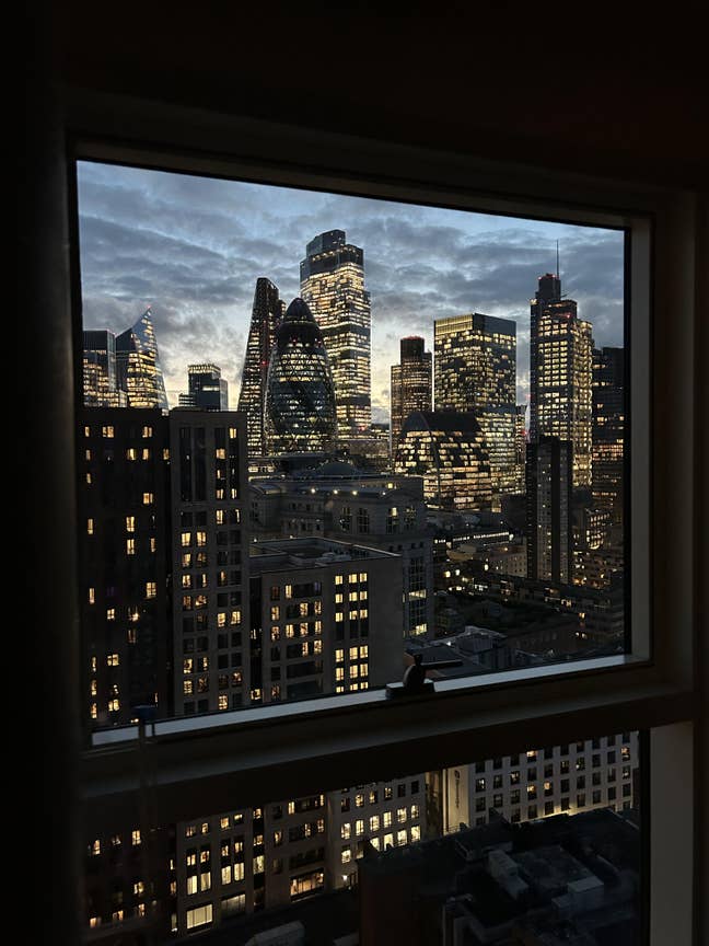 Bedroom with Private Bathroom in 2 Bed 2 Bath Flat Main Photo