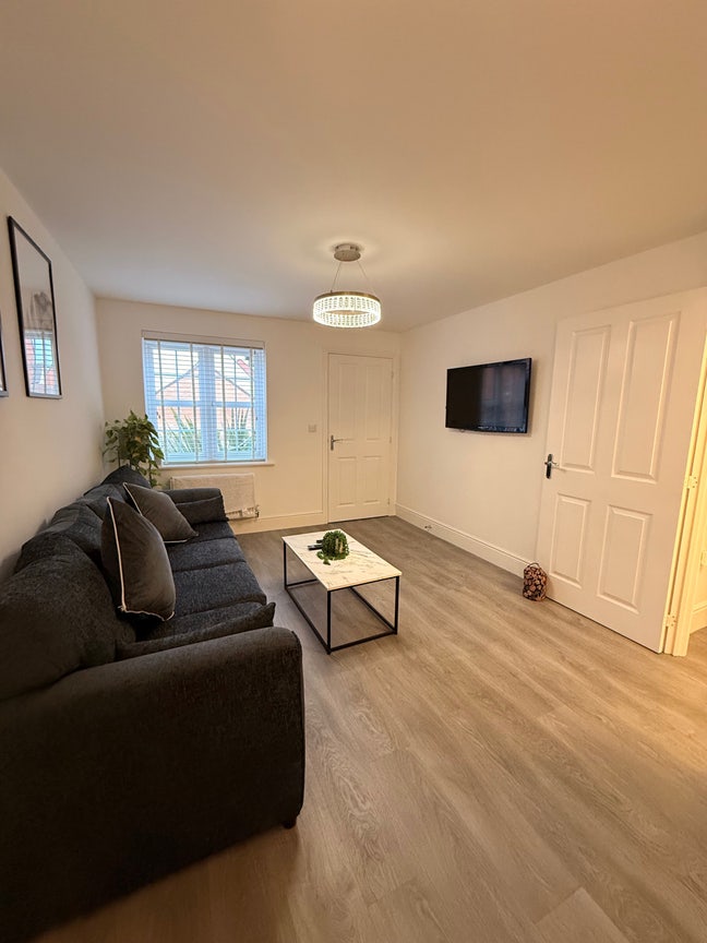 En-suite Double bedroom - Brand New Main Photo