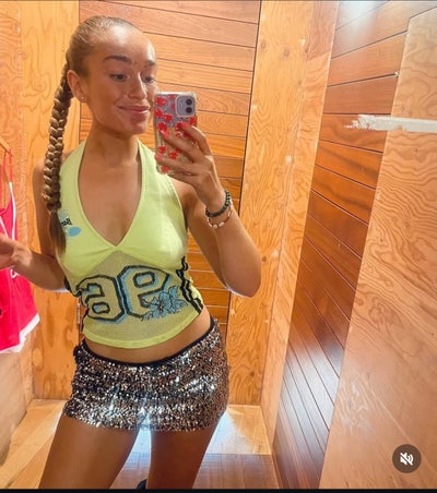 24  year old Female seeks a single or double room Main Photo