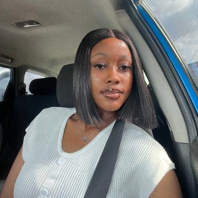 Student Female seeks a single or double room Main Photo