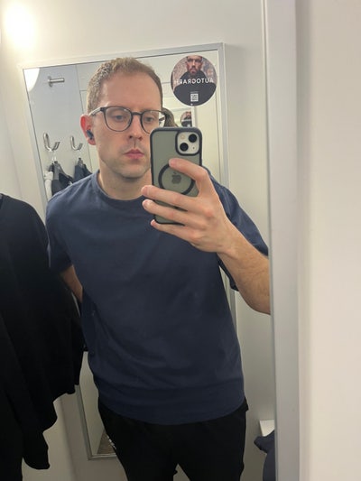 I’m a professional looking for somewhere in... Main Photo