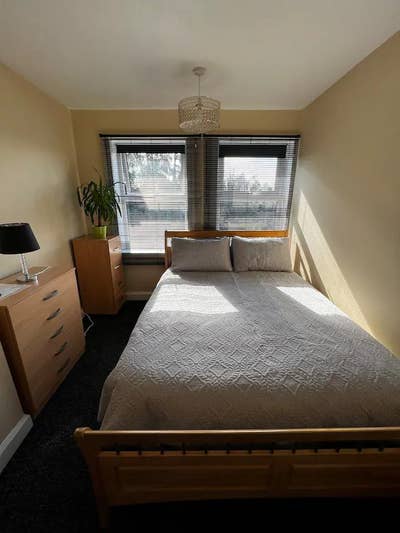 Easy stroll  Main Photo