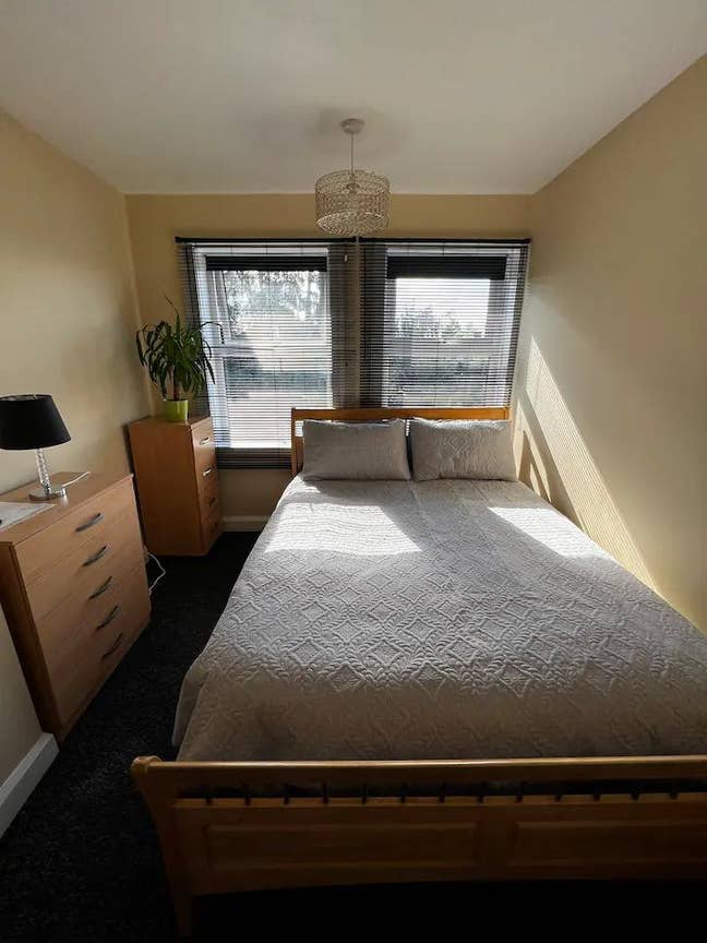 Easy stroll  Main Photo