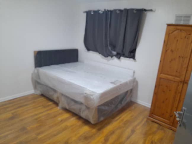 Spacious Double Room for Rent Main Photo