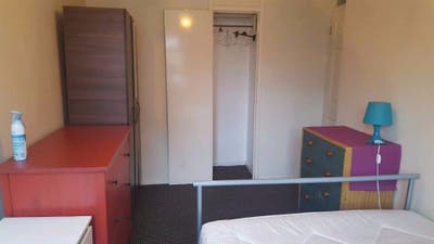 1 bed flat 5 mint Bethnal Green stn. for 3-4 prsns Main Photo