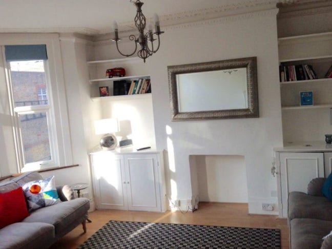 Room Available 1 minute from Clapham Junction  Main Photo