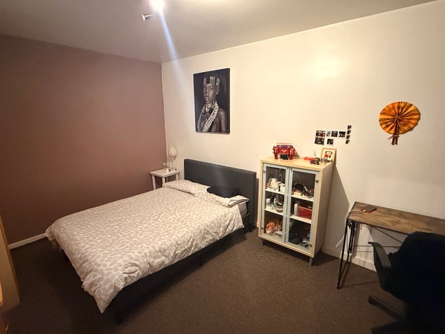 Big Double Bedroom in Modern Apartment Main Photo