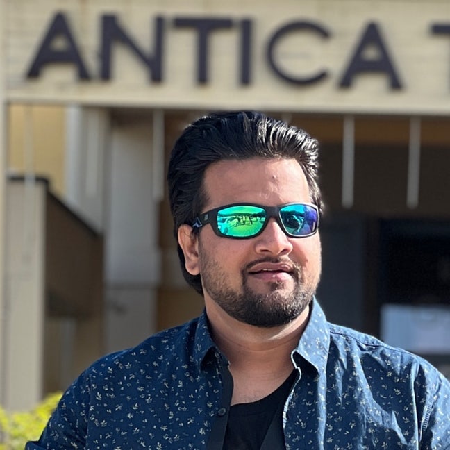 Professional Male seeks a single or double room Main Photo