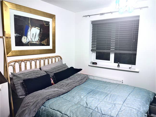 En - suite Room available BS5  Main Photo