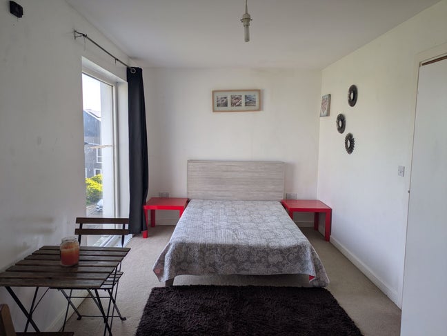 Double room with shared  toilets &pound;990 inclusive  Main Photo