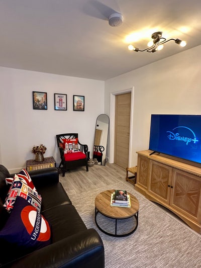 Little London House Main Photo