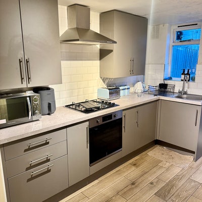 Modern 2-bedroom Flat in Tooting Broadway Main Photo