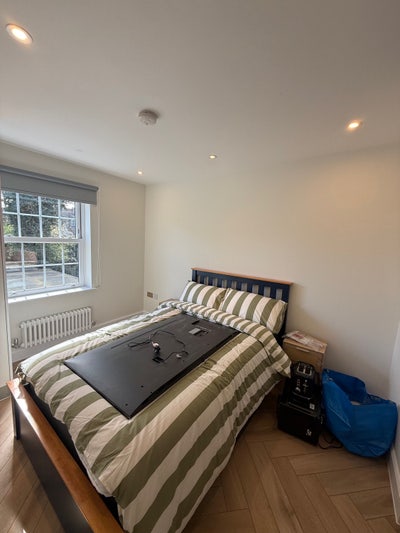 Double Room in Wendell Park - Bills Included Main Photo